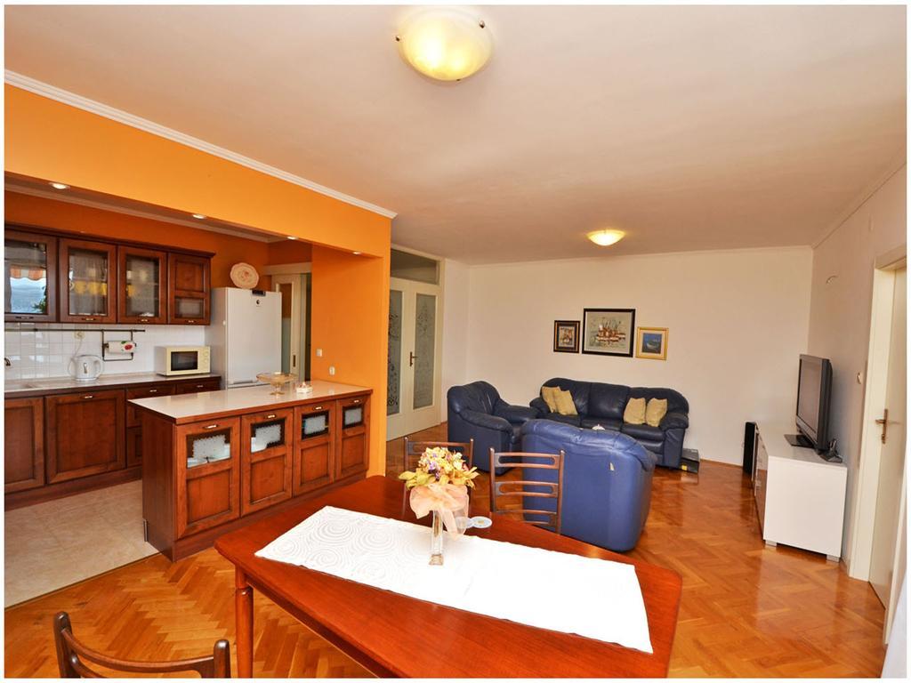 Apartment Laura โปดสตรานา ห้อง รูปภาพ
